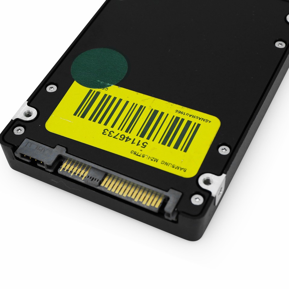 Lotto Di 5 SSD Dell 14/15/16G PM1633a 1,92TB 2,5 Pollici
