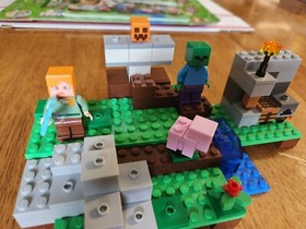 LEGO Minecraft The Iron Golem 21123 100% Complete w/ Manual And Box