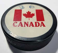 Canada Maple Leaf Flag Logo Hockey Puck Official Signatures