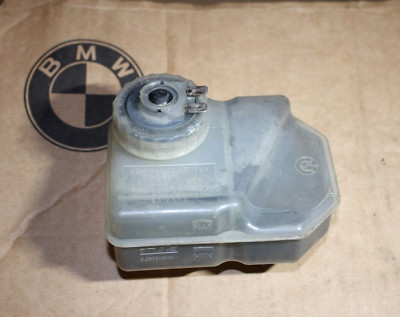GENUINE ORIGINAL BMW E30 BRAKE FLUID EXPANSION RESERVOIR AND CAP SWITCH ATE OEM