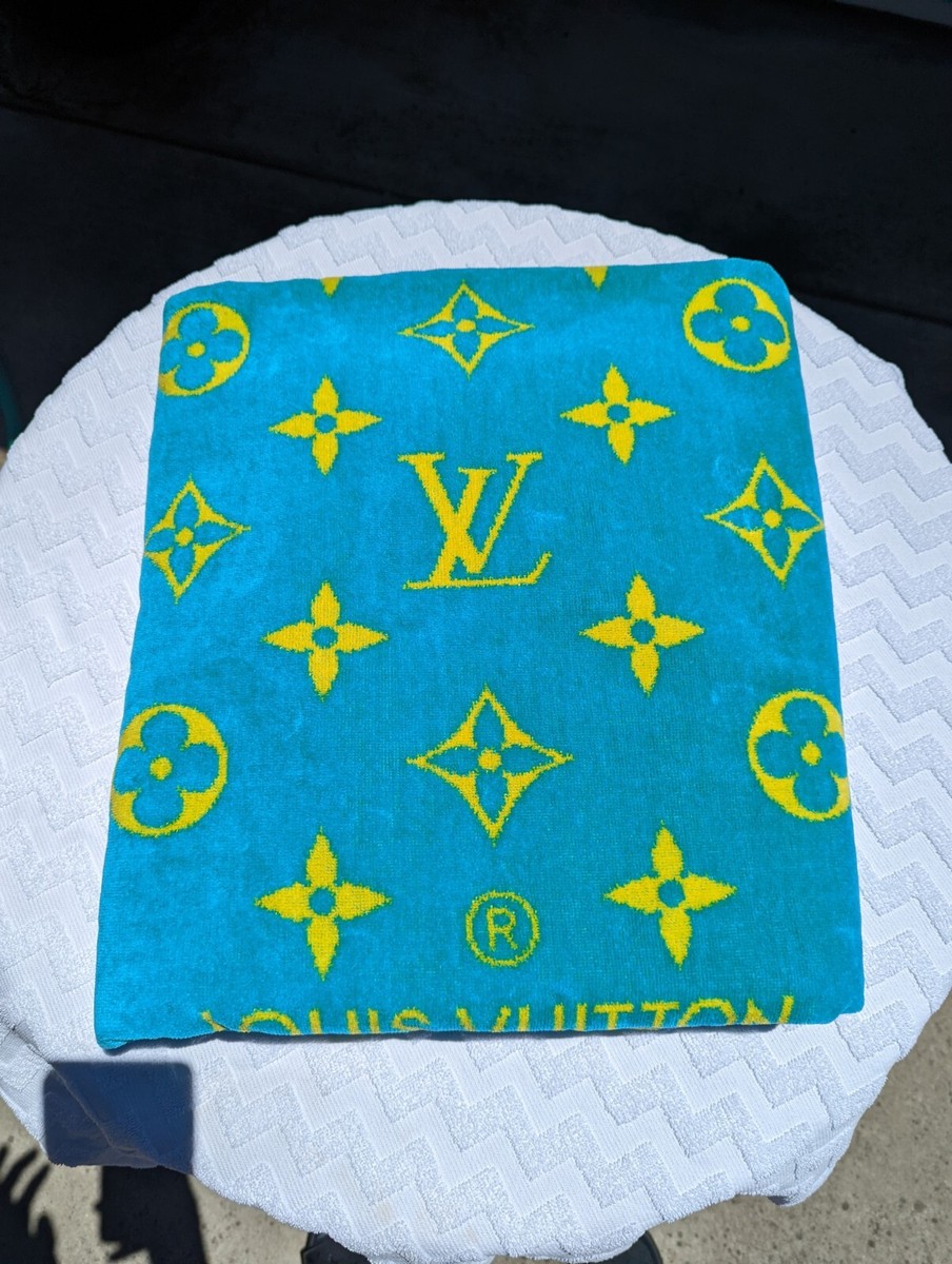 LOUIS VUITTON Vuittamins Monogram Beach Towel M78777 - BRAND NEW