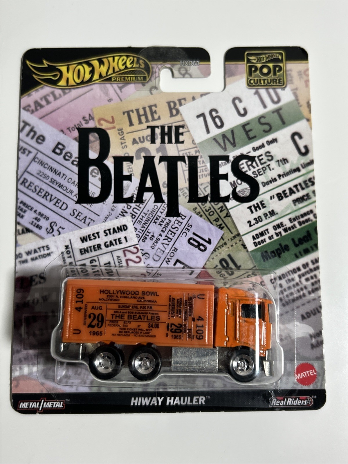 Hot Wheels Premium Pop Culture The Beatles Hiway Hauler MATTEL