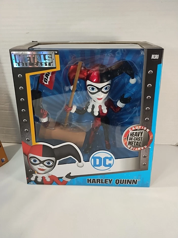 Lote de figuras Jada METALS Die Cast Batman (armado) M12 y Harley Quinn M380 NUEVO Foto 2 de 4