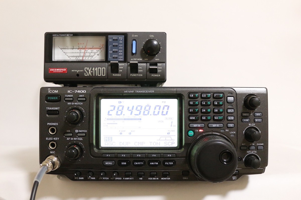 【美品】ICOM IC-7400 アマチュア無線機 s-l1200.jpg