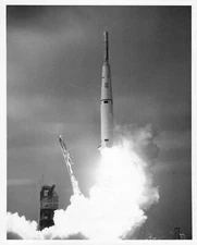 1960 Douglas Thor-Able IV DEEP SPACE PROBE Press Photo Launch Rocket nasa Rare