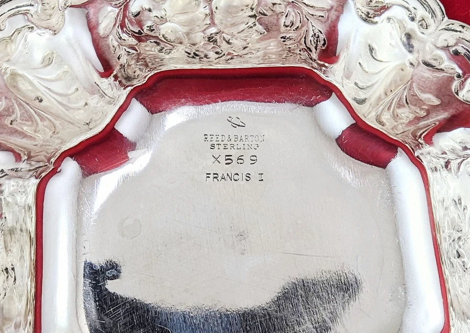 Plato de caramelo/tuerca Francisco I de plata esterlina Reed & Barton de 8" de diámetro, 1 3/4" H Foto 4 de 4