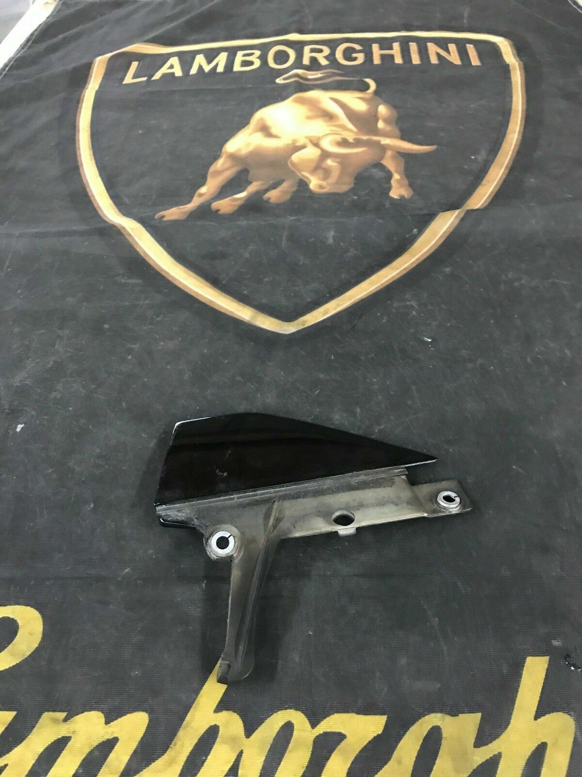 LAMBORGHINI GALLARDO LP550 SPYDER RIGHT SIDE DOOR TRIANGLE TRIM OEM 407837902