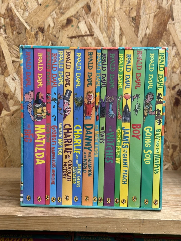 Roald Dahl Collection 16 Book Box Set By: Quentin Blake - Good - Image 2 of 4