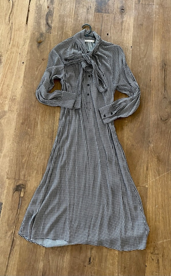 Zara XS Black White  Collared Long Sleeve  Maxi Shirt Dress size xS 
