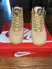 Nike Manoa Men's Leather Hiking Boot - Haystack/Haystack Velvet Brown, 11 US