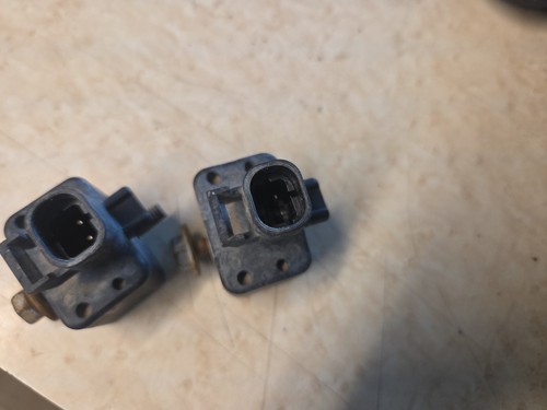 ✅ 2007 - 2008 Chevrolet Silverado GMC Sierra FRONT Sensor 15297468 OEM - Picture 6 of 7