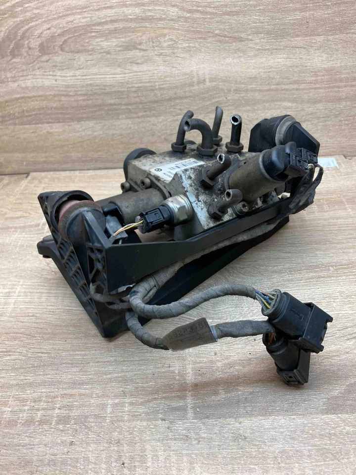 6760840 Active stabilizer control/valve assembly Fits for BMW 5 E60 E61 - Image 2 of 4