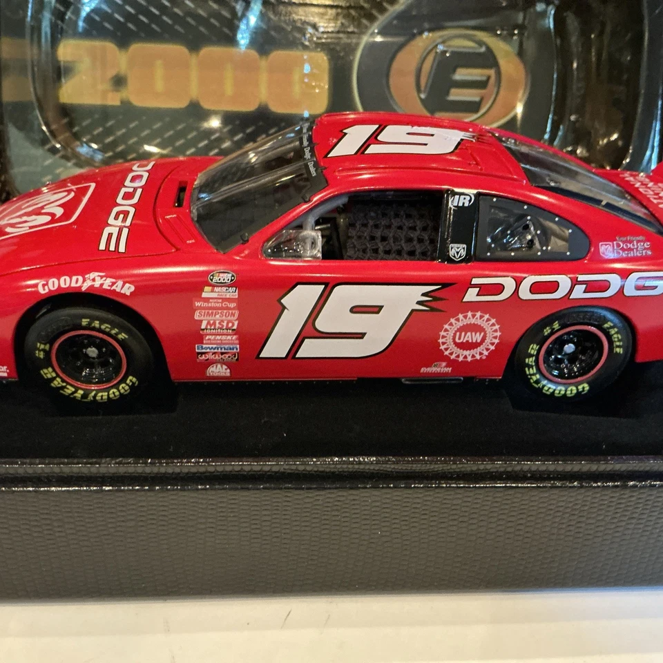 Dodge Show Car #19 Action RCCA Elite #209/2700 2000 #209 Foto 2 de 4