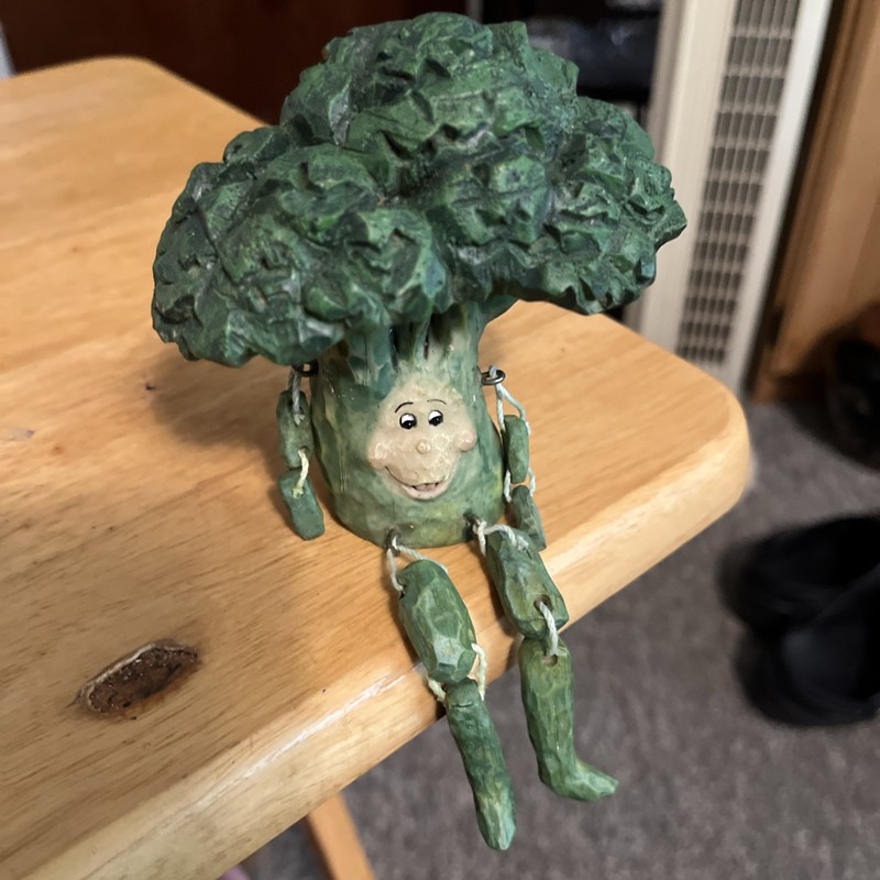 Anthropomorphic Vintage Shelf Sitter Broccoli Resin figurine statue