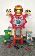 Ironman Hauptquartier mit Licht