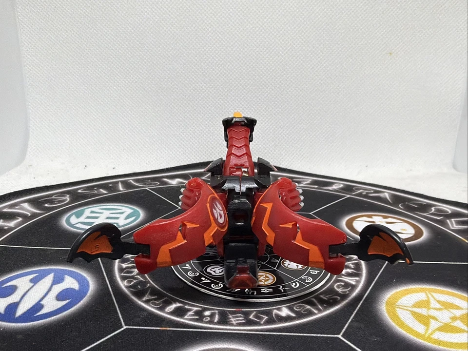Bakugan Battle Brawlers Pyrus Hex Viper Helios Anime Color y Tarjeta Pintada Foto 3 de 4