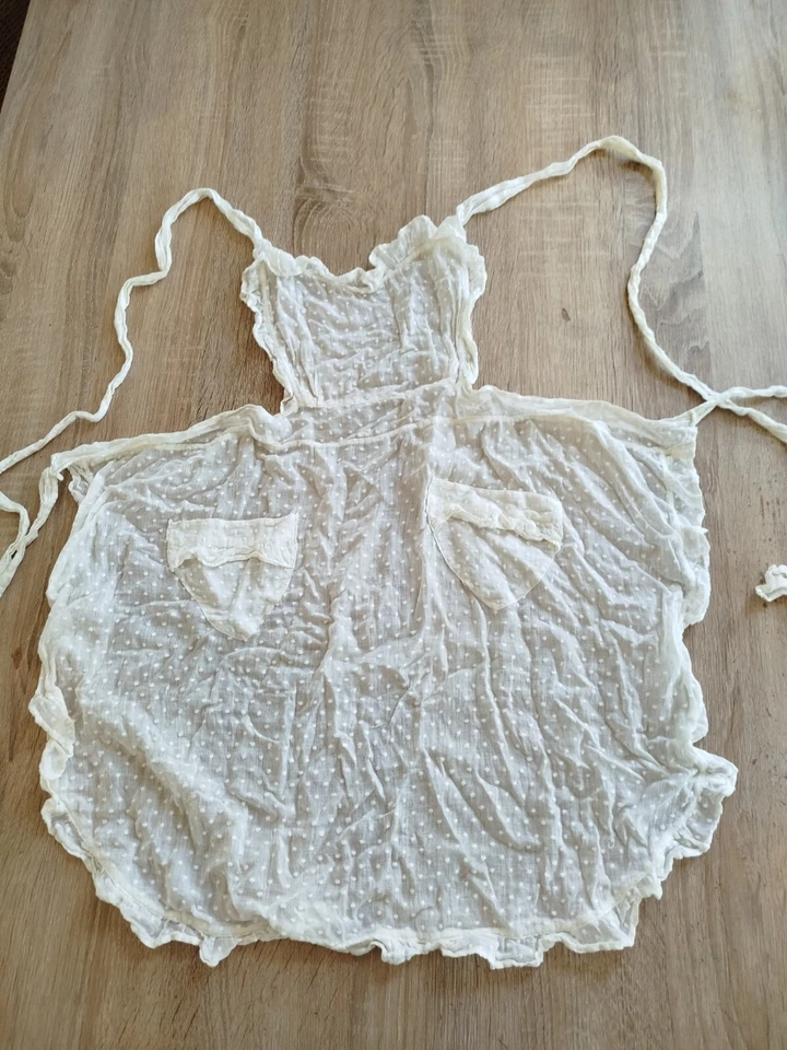 Vintage Children's Women's School Apron. Czechoslovakia. 1970-80 Original DM - Image 2 of 4