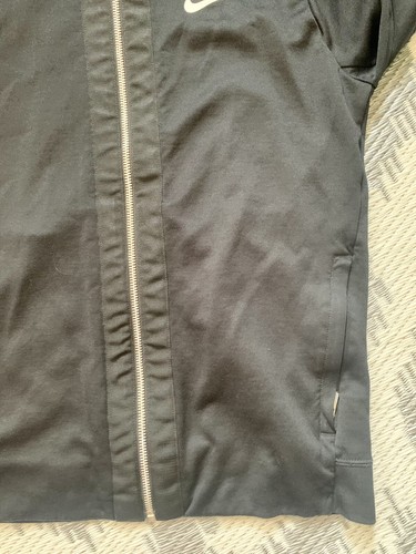Official Nike Sportswear Children’s XL 13-15 Yrs Air Max Jacket - Picture 9 of 10