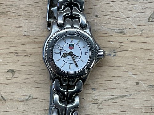 TAG Heuer Professional WG1412-0 White Dial Womens 24mm Quartz Watch - Picture 2 of 4