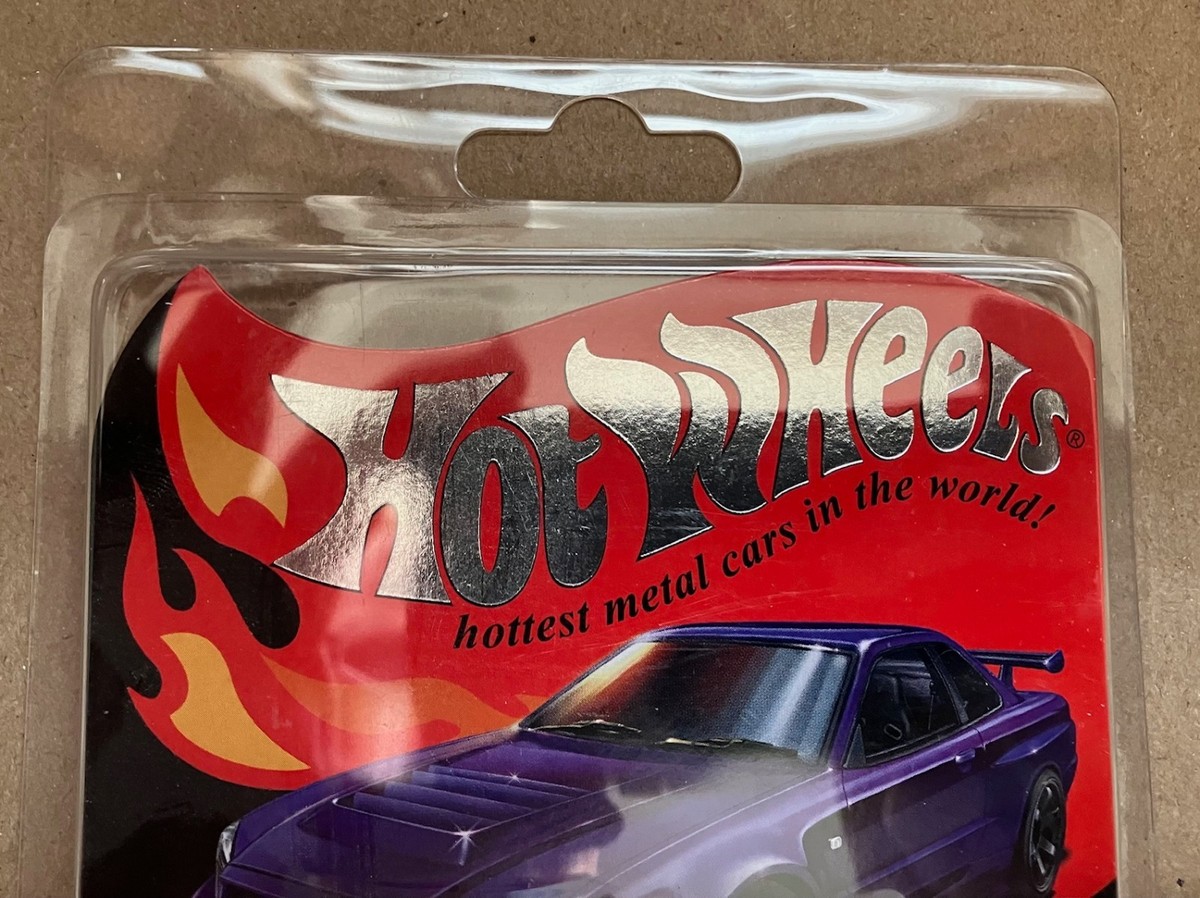 HOT WHEELS COLLECTORS 2023 RLC Nissan Skyline GT-R R34 BNR34 Pink (Pre