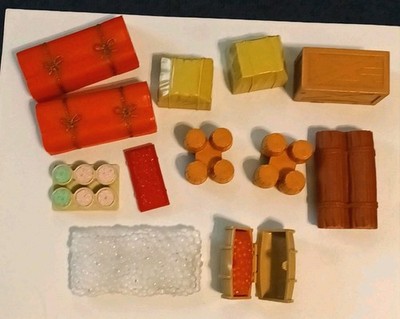Thomas & Friends TrackMaster Train Accessories, Barrels, Crates & More Set Of 12