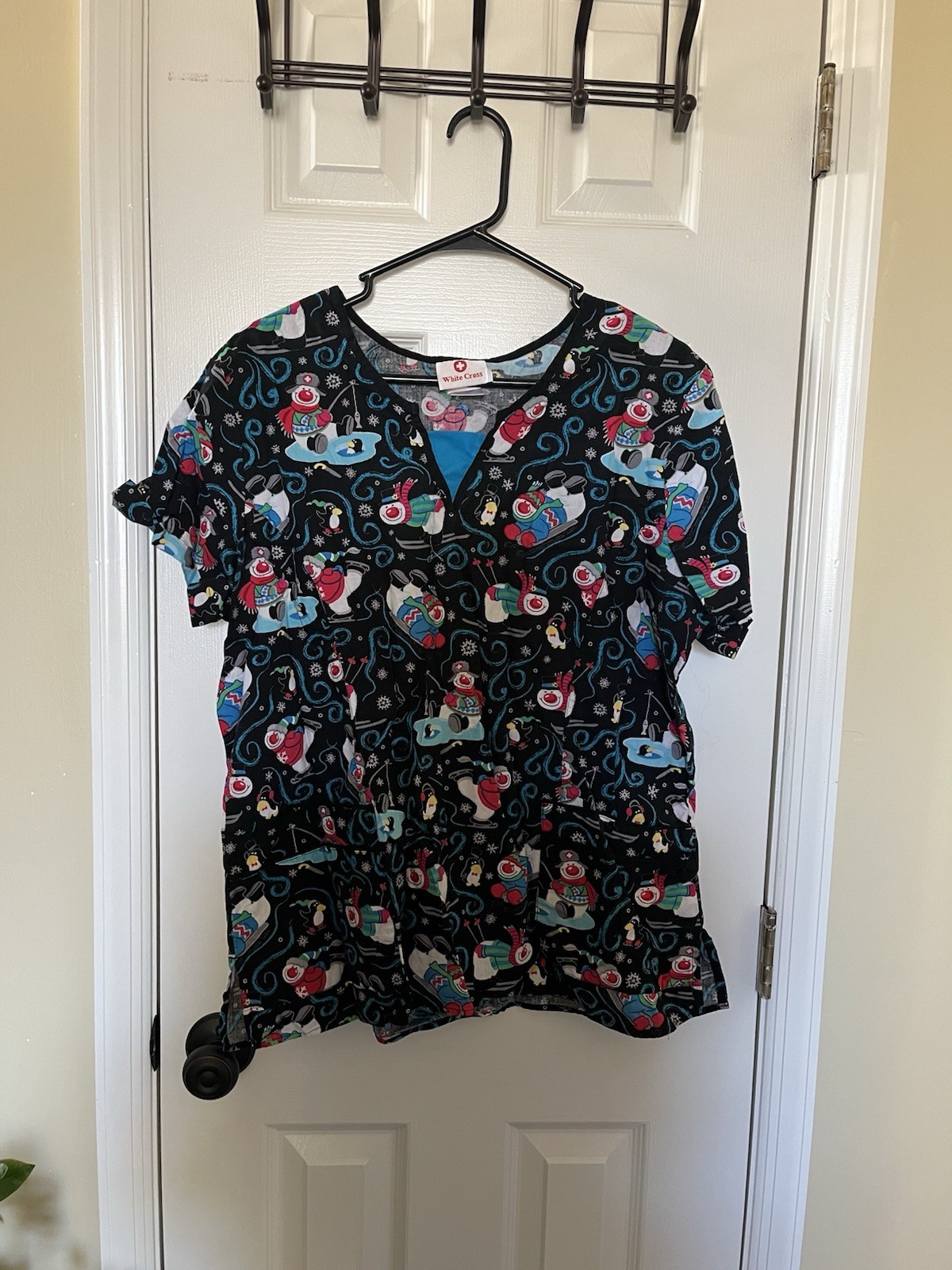 Disney & White Cross Women's XL Cartoon Scrub Tops Lot of 5 Assorted Colors