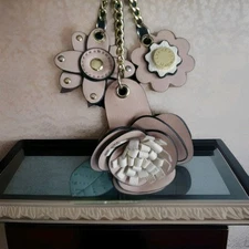 Steve Madden -  Floral Mix Bag Charm Accessories - Hand bag accessory/Key Chain