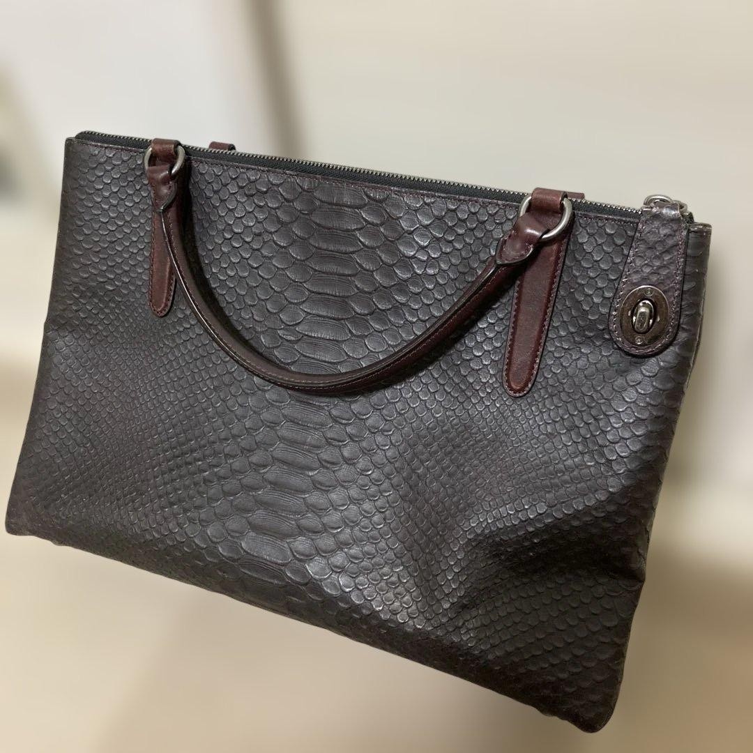 [Rare] COACH Coach Borrow Python Embossed Leather… - image 5