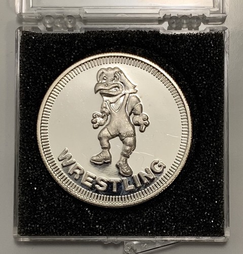 Iowa Hawkeyes Wrestling Silver Coin Round 1 Troy Ounce Vintage - Mint!