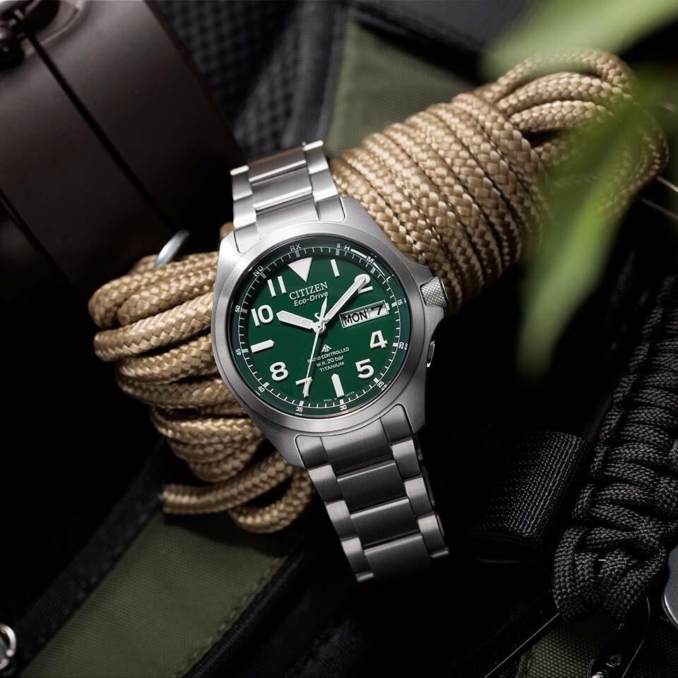 CITIZEN PROMASTER PMD56-2951 Men's Watch Green Titanium Eco