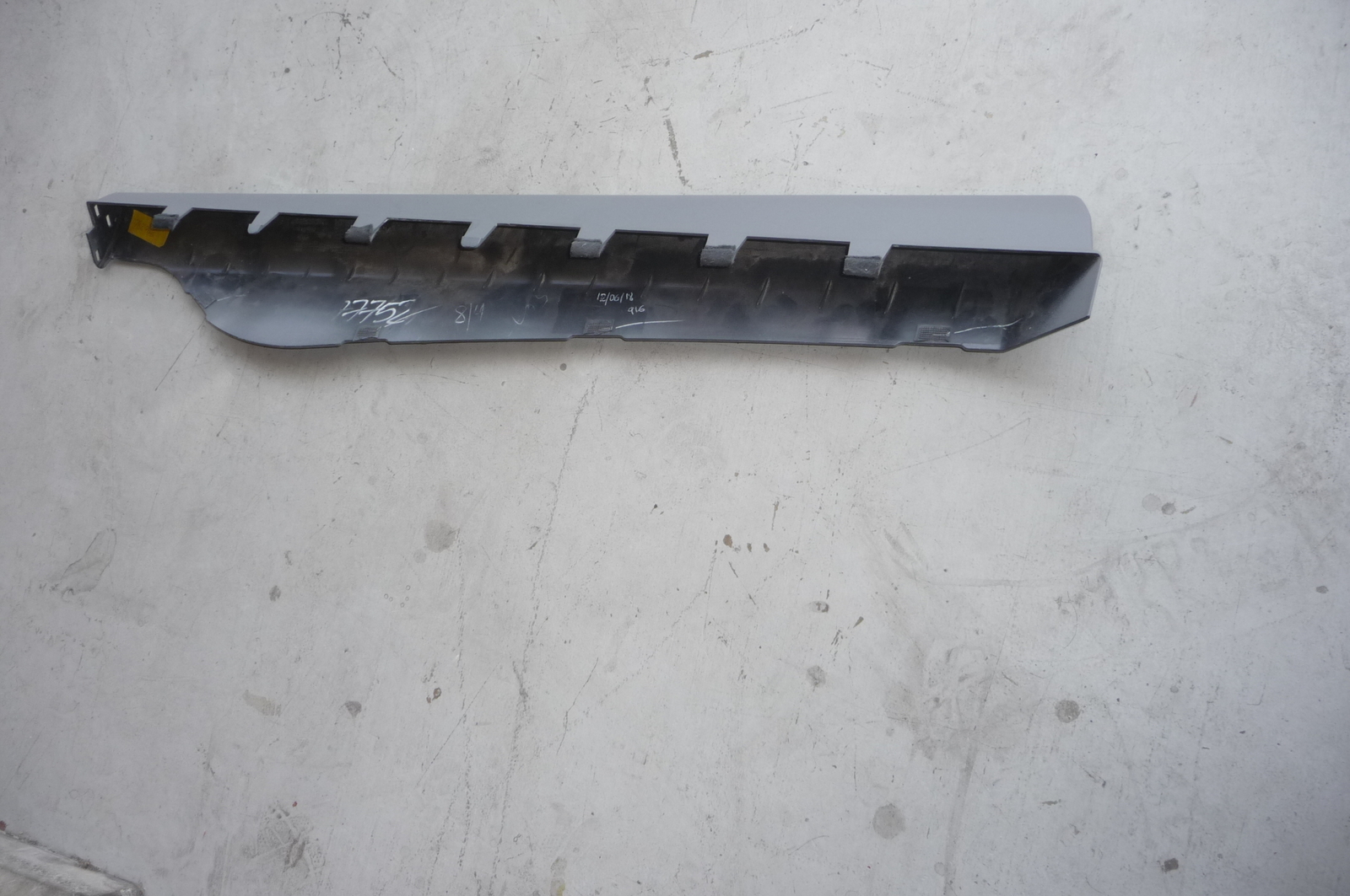 16-21 McLaren 570 S/GT Right Passenger Door Lower Trim Rocker Panel 13AA591CP OE