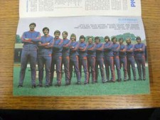 1972/1973 Football League Review Magazine: No 720 - Team Group Picture: Aldersho