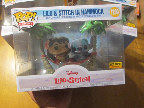 FUNKO POP MOMENT DISNEY LILO & STITCH IN HAMMOCK # 1200 EXCLUSIVE HOT TOPIC