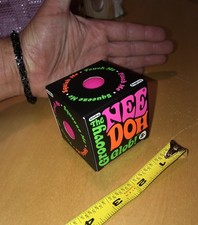 ::REAL : GENUINE :: NeeDoh Groovy Glob OG Stress BALL Palm Sized NEE DOH : PINK