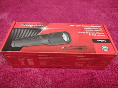 New!!! Snap On Tools ECFLJ092 Armored Flashlight 900 Lumen