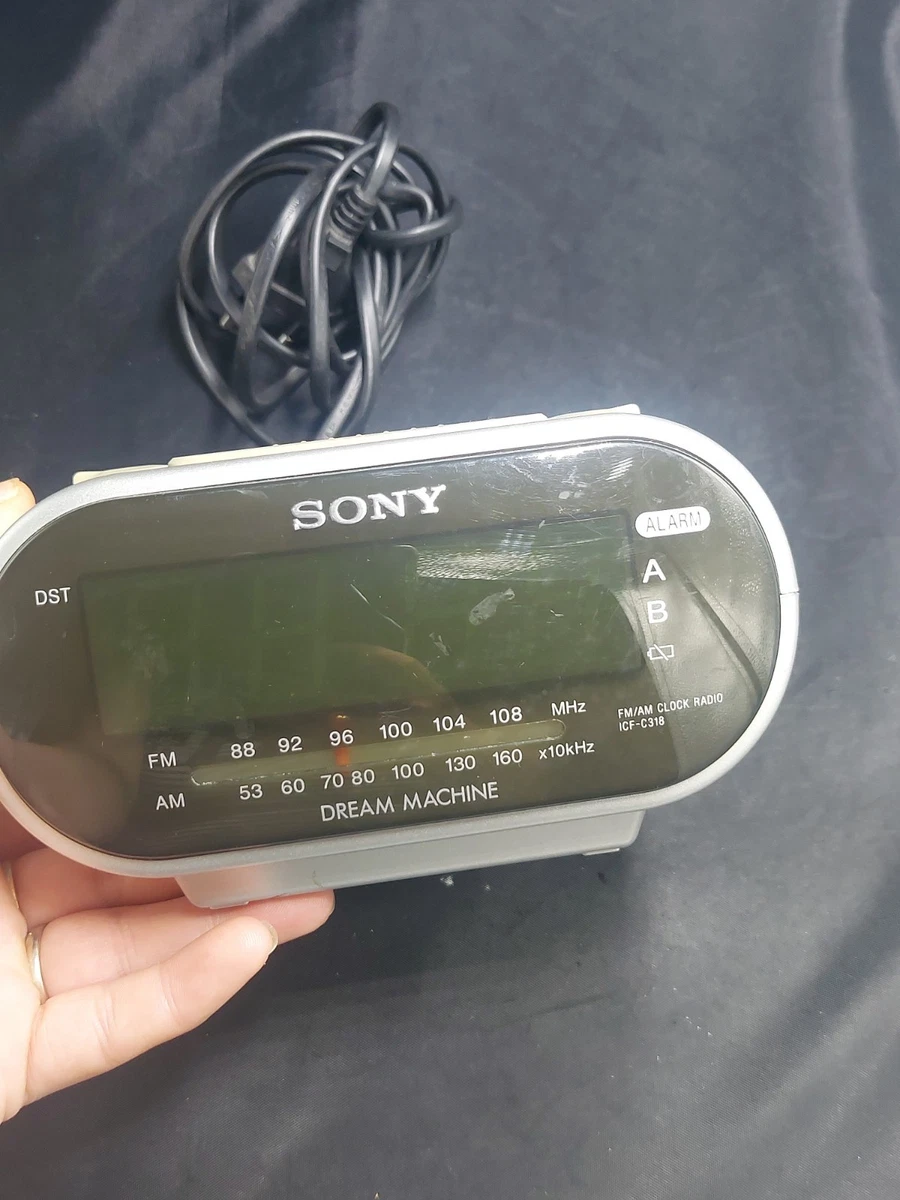 Radio despertador en funcionamiento Sony ICF-C318