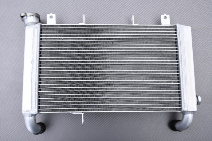 Radiateur eau Racing HONDA CBR650F pour maintenir la température idéale sur circuit