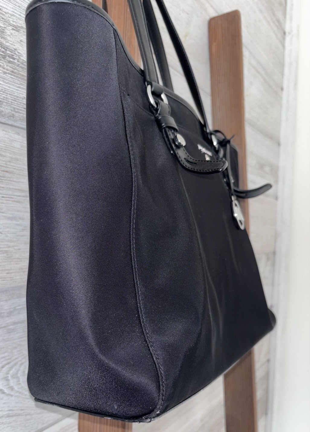 Michael Kors Sullivan Large Multi Function Top Zi… - image 3