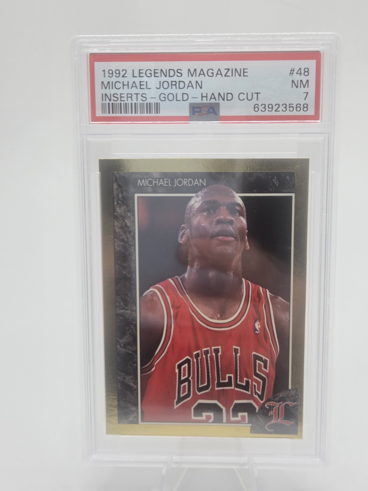 143790880 Michael Jordan 1992 Legends Magazine #48 Inserts PSA 7