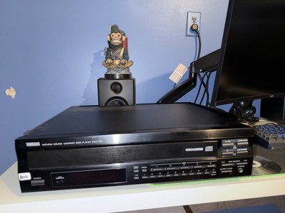 Yamaha CDC-765 Natural Sound CD Player 5 Disc W Remote  / Can t change disc 