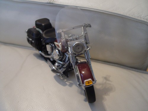 Harley Davidson Heritage Softail Classic Model Motorcycle Used 10 In. as picture - Picture 4 of 7