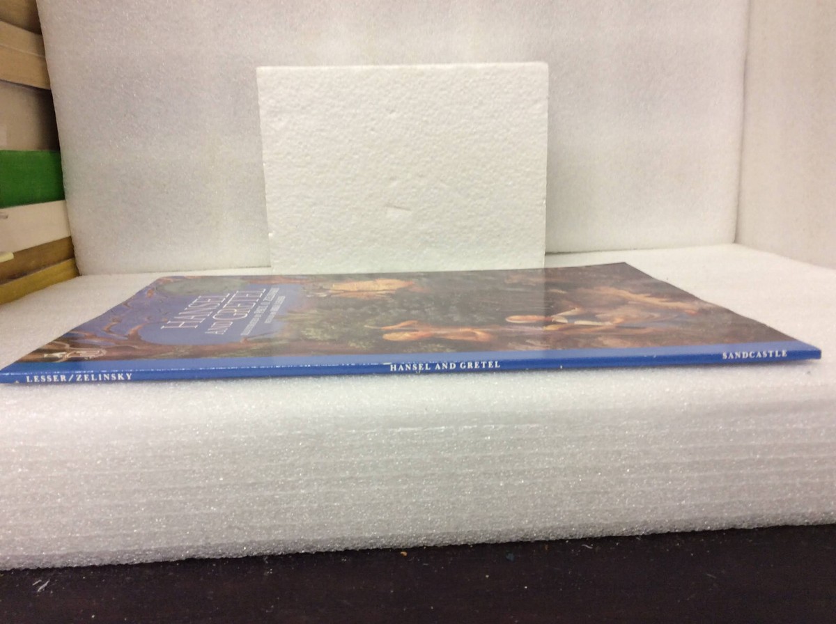 Hansel and Gretel by Paul O. Zelinsky and Rika Lesser ( 1989
