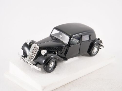 Burago Bburago n° 1501 1/24 Citroën Traction 15CV TA jamais sortie en boite - Imagen 18 de 18