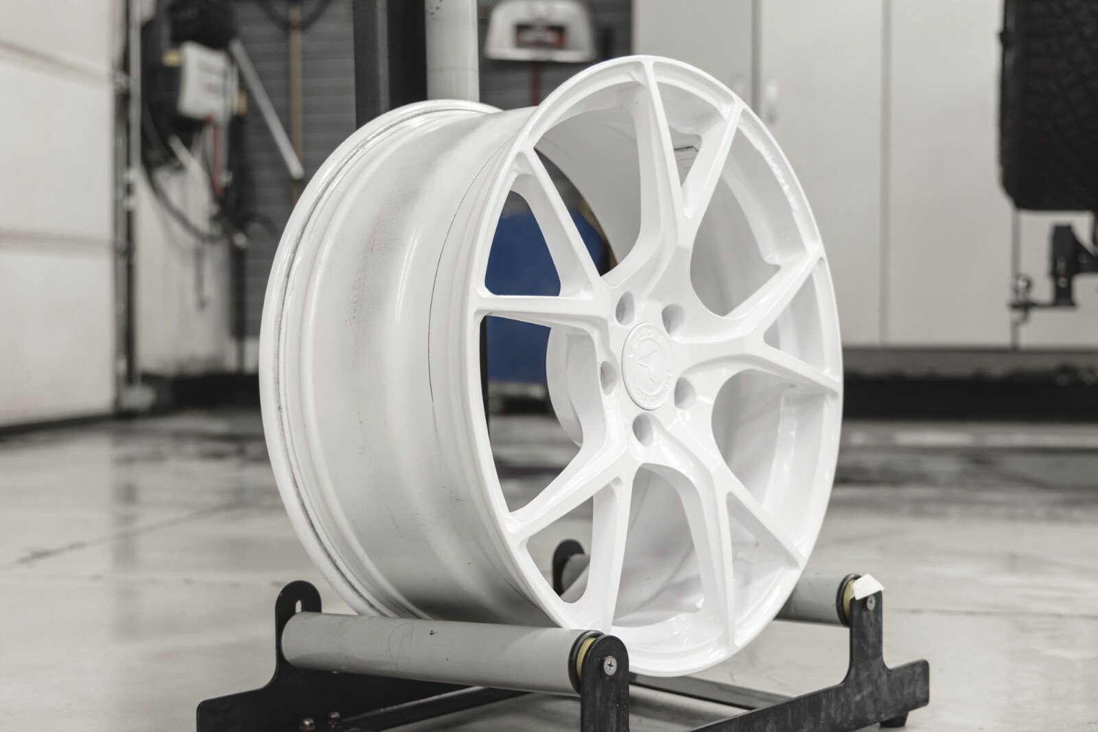Audi R8 Velos Designwerks Monoblock VSS S3 FORGED 19" 5x112 Wheels. Gloss White
