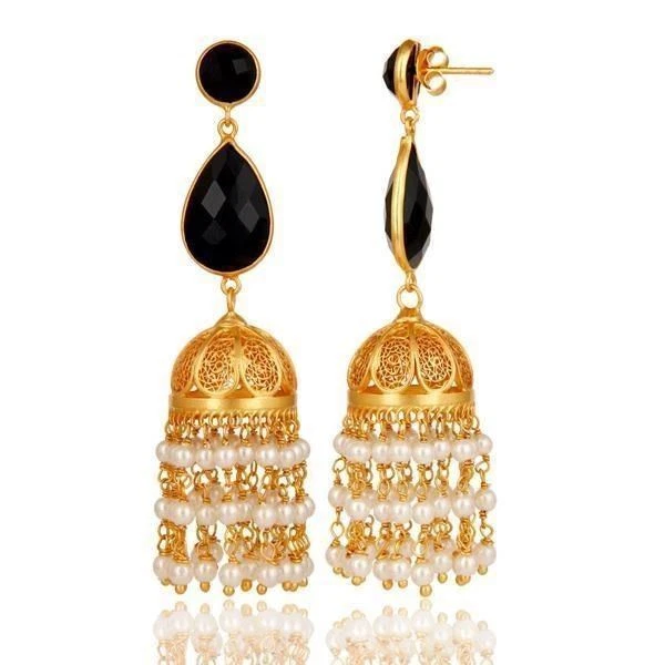 Pendientes Jhumka de plata de ley 925 chapados en oro de 18 quilates con perlas de ónix negro joyería Foto 2 de 2