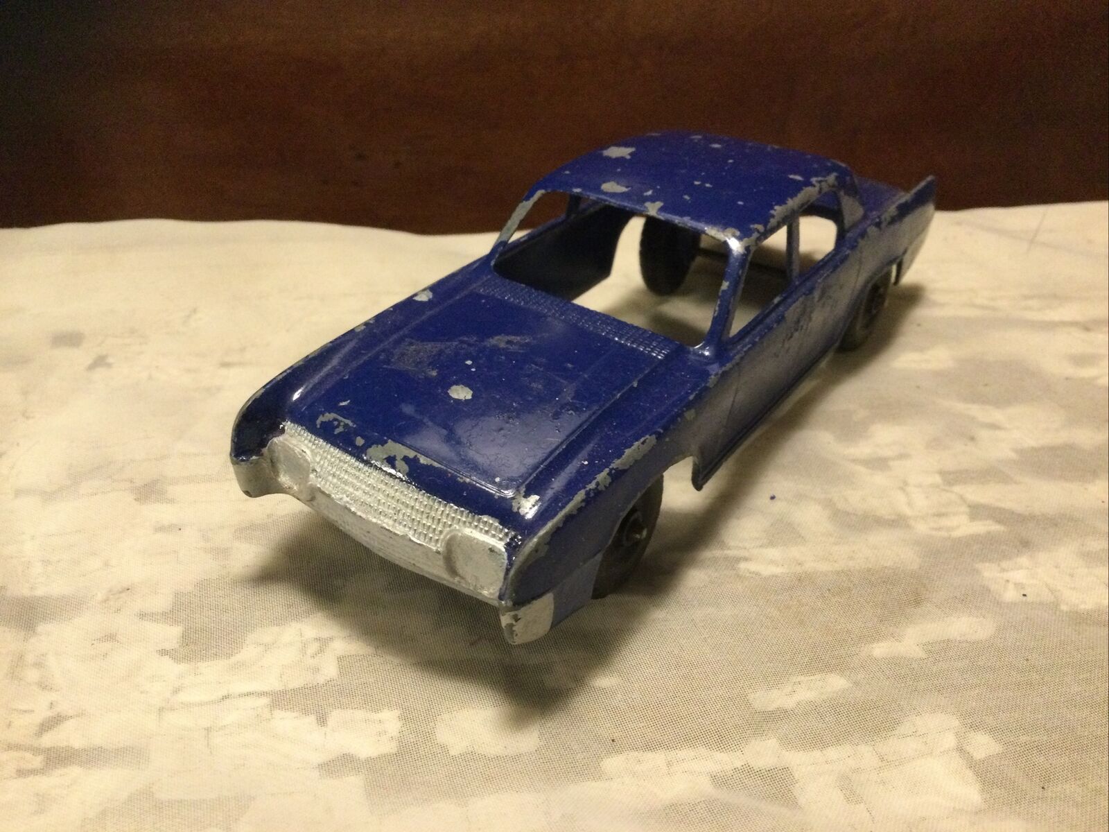 Picture 2 of 6