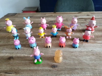 Super Lot De 19 Figurines Peppa Pig / ABD / Song / HASBRO De 4 À 8 Cm - Photo 1/4