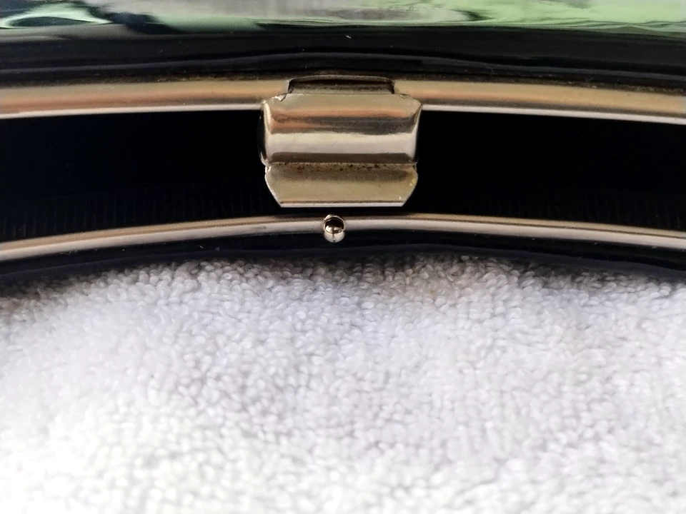 Vintage 1960's Retro Clamshell Hinged Black PVC, Vinyl Purse with Metal Clasp - Image 4 of 4