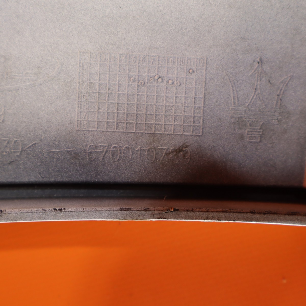 MASERATI GHIBLI ROCKER MOLDING LEFT DRIVER 2014 2015 2016 2017 670010789 OEM