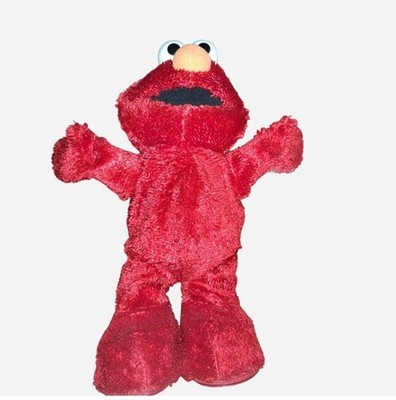 retro Elmo Sesame Street red plush toy (2002) with eltronic functions